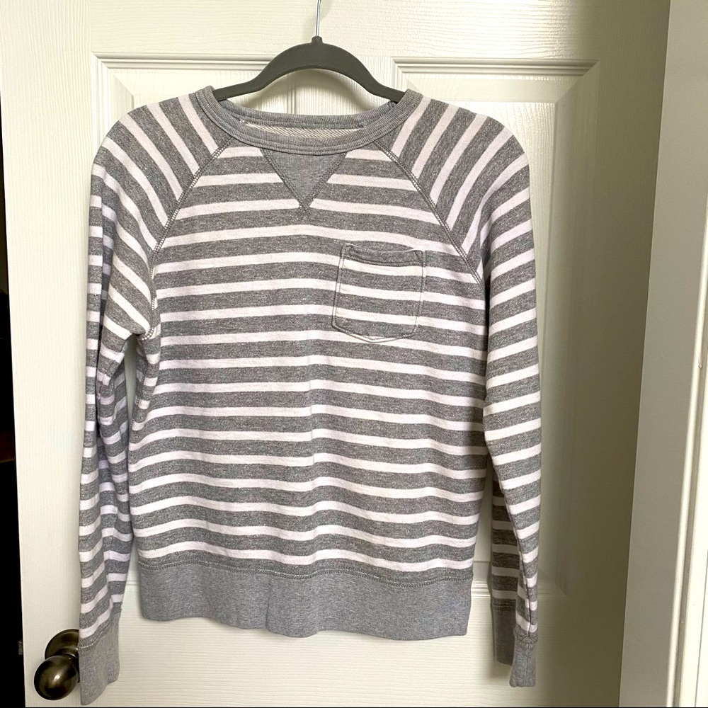 Gap Boy Grey & White striped Sweatshirt XXL (Age 14-16). Like new